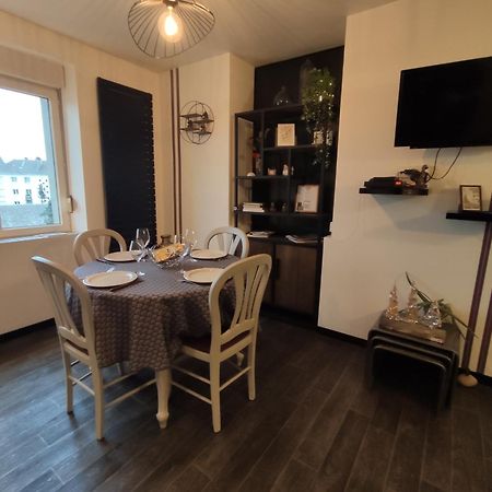 Appartement Cosy Centre-Ville Wifi Parking Charleville-Mézières Dış mekan fotoğraf
