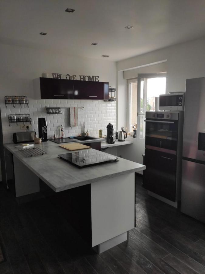 Appartement Cosy Centre-Ville Wifi Parking Charleville-Mézières Dış mekan fotoğraf