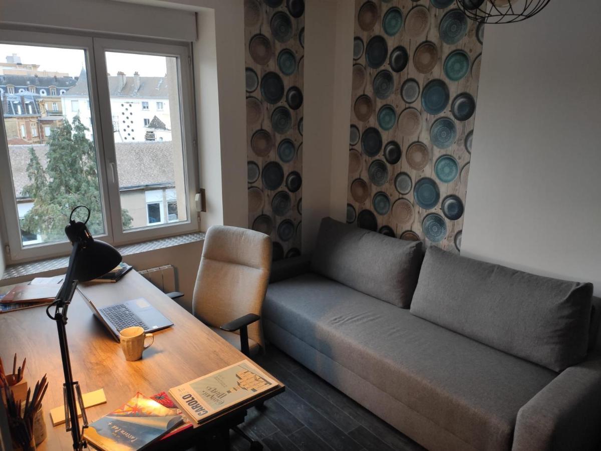 Appartement Cosy Centre-Ville Wifi Parking Charleville-Mézières Dış mekan fotoğraf