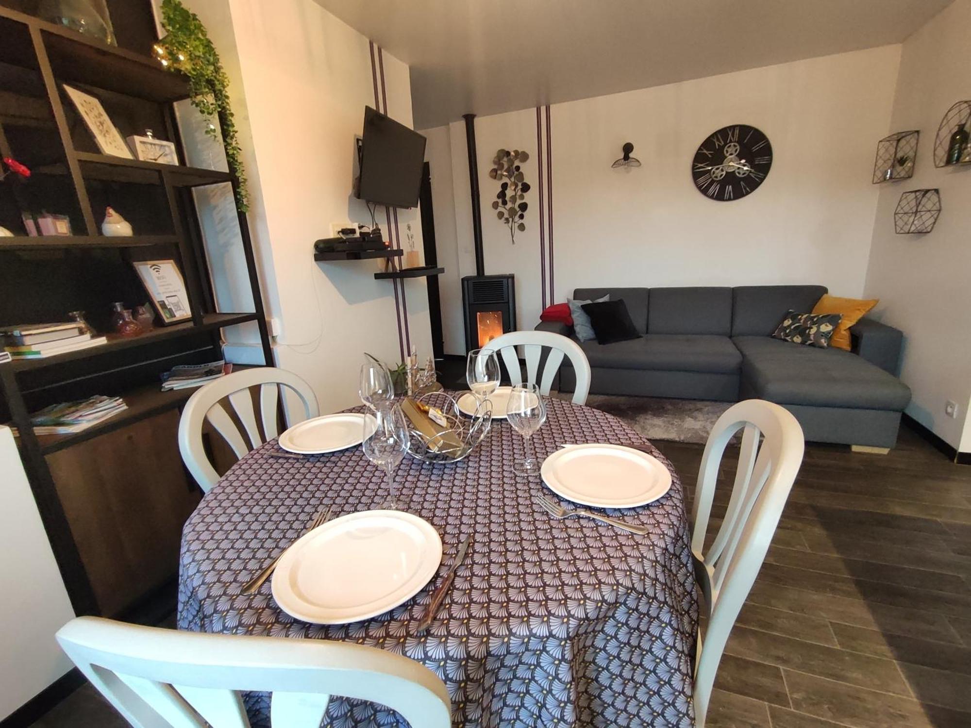 Appartement Cosy Centre-Ville Wifi Parking Charleville-Mézières Dış mekan fotoğraf